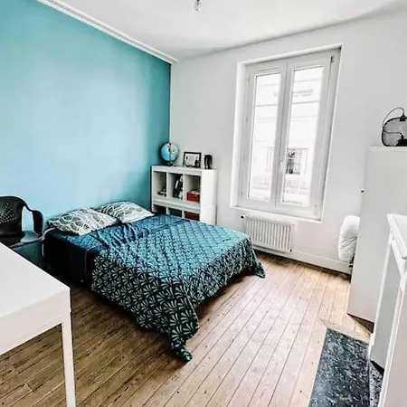 Jolie Maison Avec Terrasse Dans Le Centre, Au Calme Вилла Нант